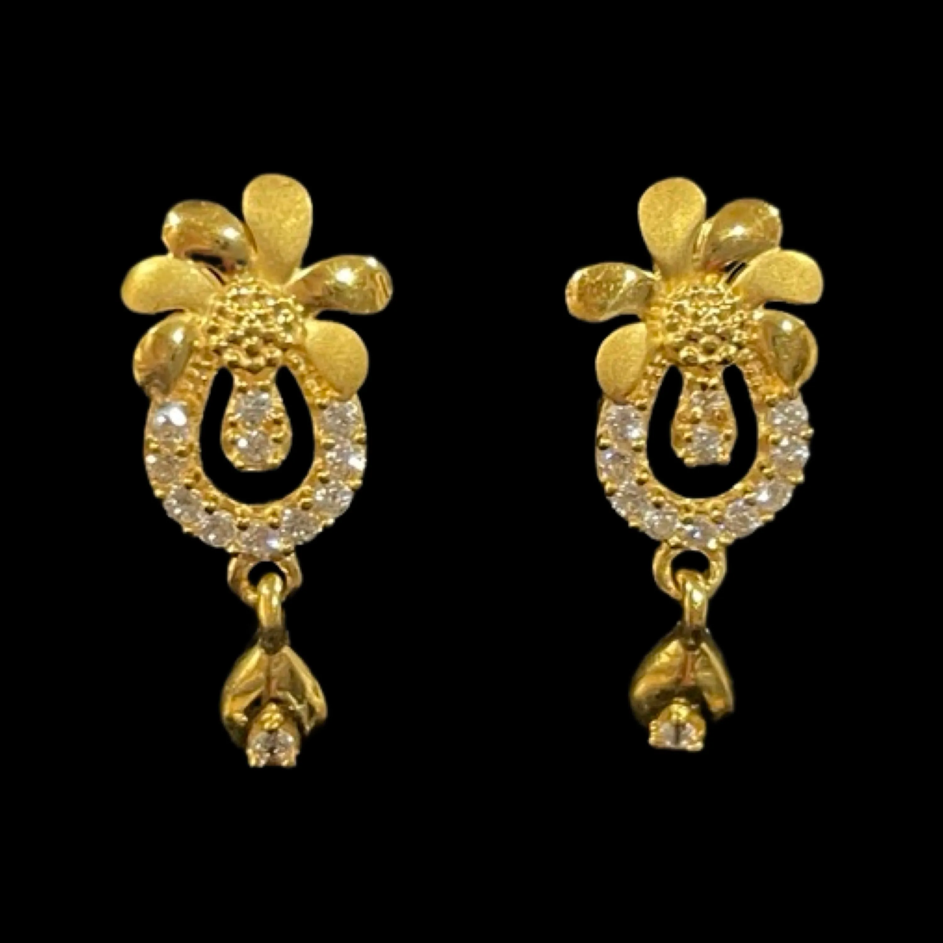 916 Twenty Two Karat (22K) Gold Studded Earrings -Style#05