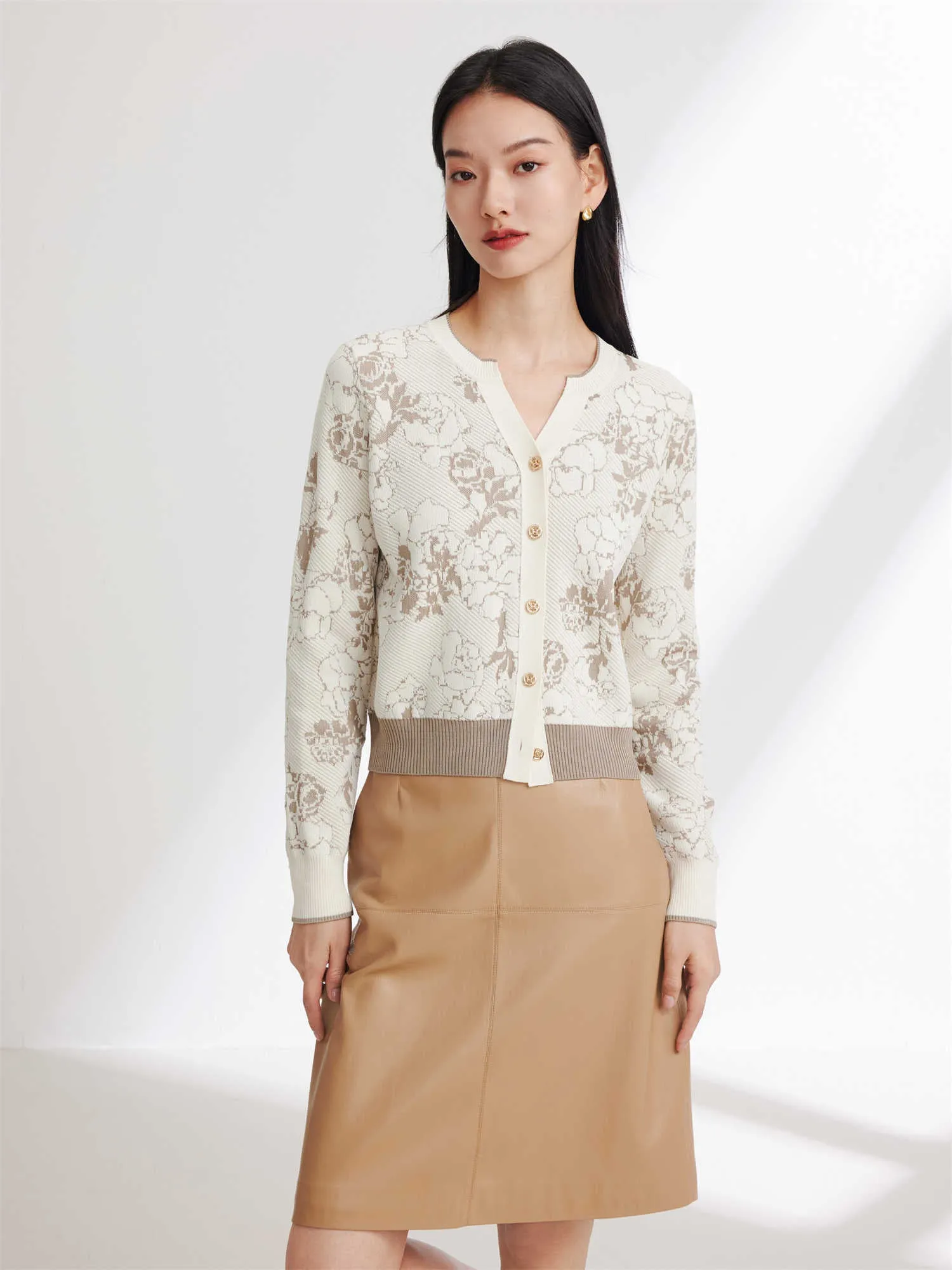 EP YAYING Peony Jacquard Knit Sweater