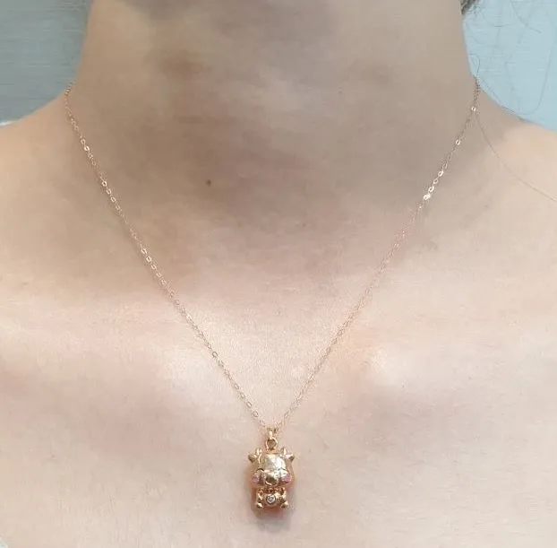 Rose Lucky Pig Diamond Necklace 18kt